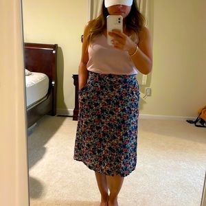 Floral Knee High Skirt W/Pockets Size S